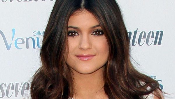 Transformasi Kylie Jenner, Dari Imut Hingga Dikritik Mirip Ibu-ibu 40 Tahun