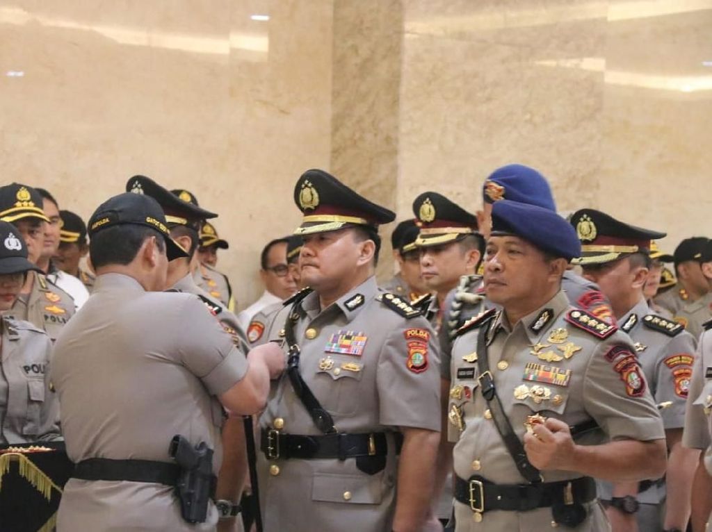 Kapolda Metro Lantik 4 Pejabat Baru, Kapolres Jaksel-Depok Kapolda Metro Lantik 4 Pejabat Baru, Kapolres Jaksel-Depok