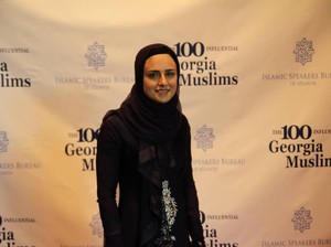Inspiratif, Kisah Atlet Angkat Besi Berhijab Pertama yang Bergelar Doktor Inspiratif, Kisah Atlet Angkat Besi Berhijab Pertama yang Bergelar Doktor