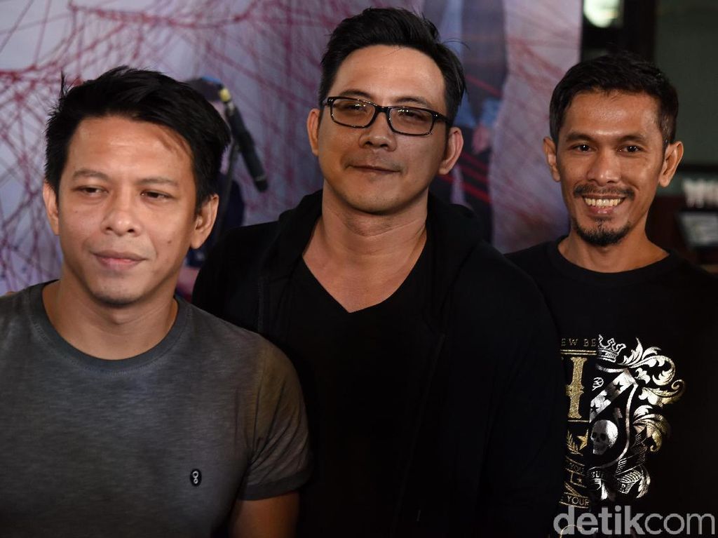 Ariel Buka Peran Uki di Album Baru NOAH Ariel Buka Peran Uki di Album Baru NOAH