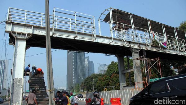 Imbas Pelebaran Jalan, JPO Antasari Diperbaiki