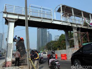 Imbas Pelebaran Jalan, JPO Antasari Diperbaiki