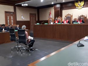 Eks Direktur Krakatau Steel Didakwa Terima Rp 157 Juta dari 2 Pengusaha Eks Direktur Krakatau Steel Didakwa Terima Rp 157 Juta dari 2 Pengusaha