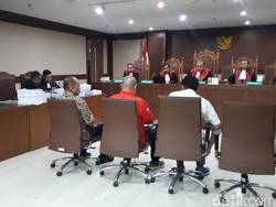 Pejabat Kemenpora Protes Dituntut 7 Tahun: Saya Bukan Pelaku Utama