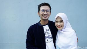 Mandala Shoji dan Istri yang Kian Mesra Usai Ujian