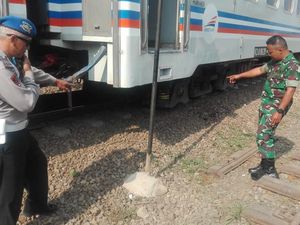 KA Galunggung Anjlok di Garut, 77 Penumpang Dievakuasi