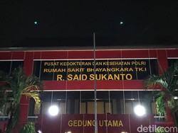 Detik-detik Pasien RS Polri Lompat dari Lantai 3 Gedung Parkir