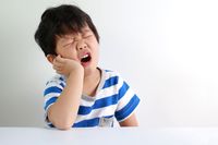 4 Obat Sakit Gigi Alami yang Aman untuk Anak