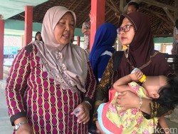 Balita yang Peluk Jenazah Ayah 3 Hari Sehat Tapi Belum Bisa BAB