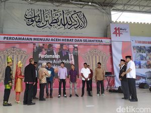 100 Korban Konflik Dapat Tanah 2 Ha di Peringatan 14 Tahun Aceh Damai 100 Korban Konflik Dapat Tanah 2 Ha di Peringatan 14 Tahun Aceh Damai