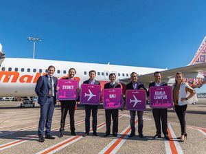 141 Penumpang Perdana Malindo Air Sydney-Denpasar Dapat Cupcake