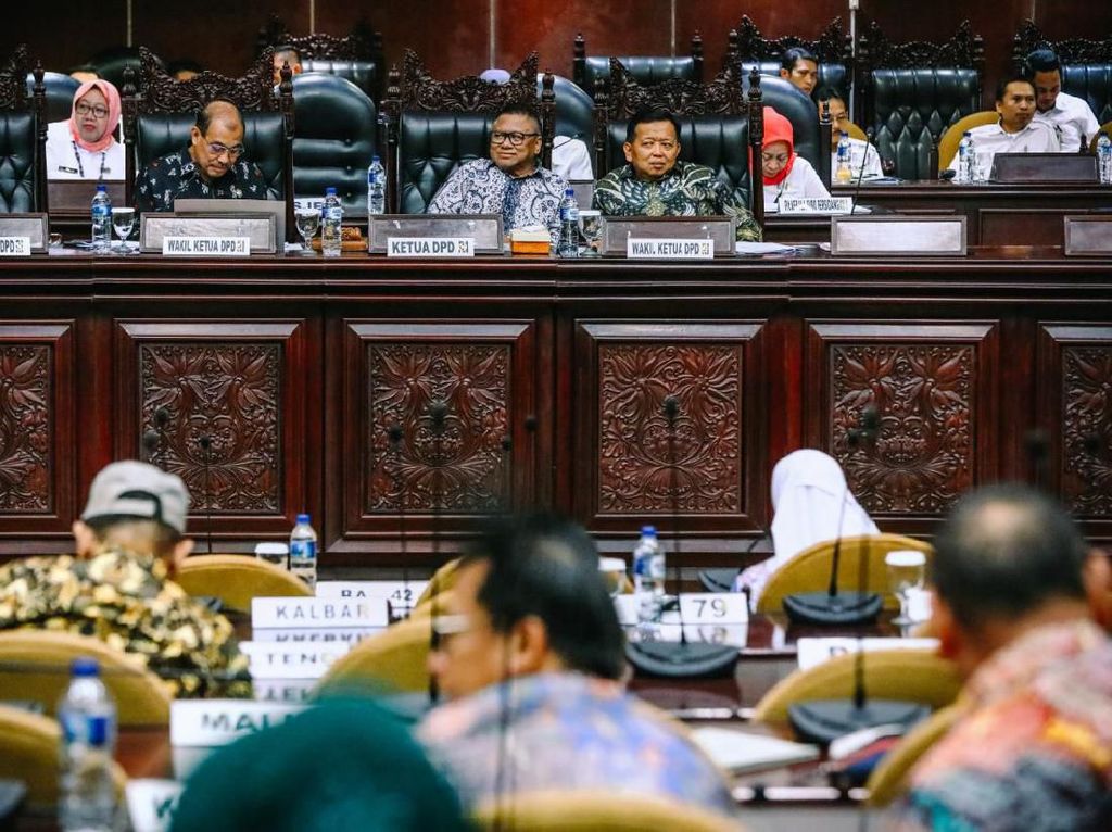 Di Penghujung Jabatan, DPD RI Komitmen Perjuangkan Aspirasi Daerah Di Penghujung Jabatan, DPD RI Komitmen Perjuangkan Aspirasi Daerah