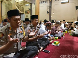 Syukuri Nikmat Kemerdekaan, Polisi dan ASN di Lamongan Gelar Doa Bersama