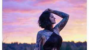 Potret Heidi, Model yang Raup Rp 1,7 M per Tahun dari Pamer Foto Bertato