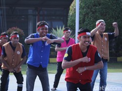 100 Napi Lapas Jelekong Menari untuk Memecahkan Rekor MURI Tari Kolosal