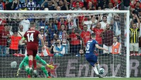 Chelsea menyamakan kedudukan menjadi 2-2 di menit ke-101 lewat titik putih. Gol itu dicetak oleh Jorginho.