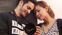 Melihat Kemesraan Ravi Bhatia si Bintang Jodha Akbar dan Istri