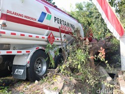 Truk Pertamina Kecelakaan di Jombang, Stok Avtur di Madiun Aman