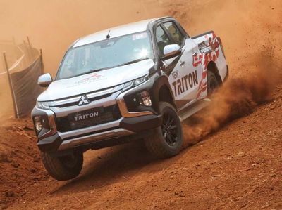 Menjajal Mitsubishi Triton di Habitat Aslinya