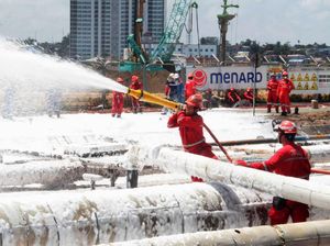 Kebakaran di Kilang RU V Balikpapan Berhasil Dipadamkan Kebakaran di Kilang RU V Balikpapan Berhasil Dipadamkan
