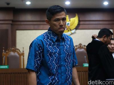 Divonis Penjara, Begini Ekspresi Eddy Tjokro