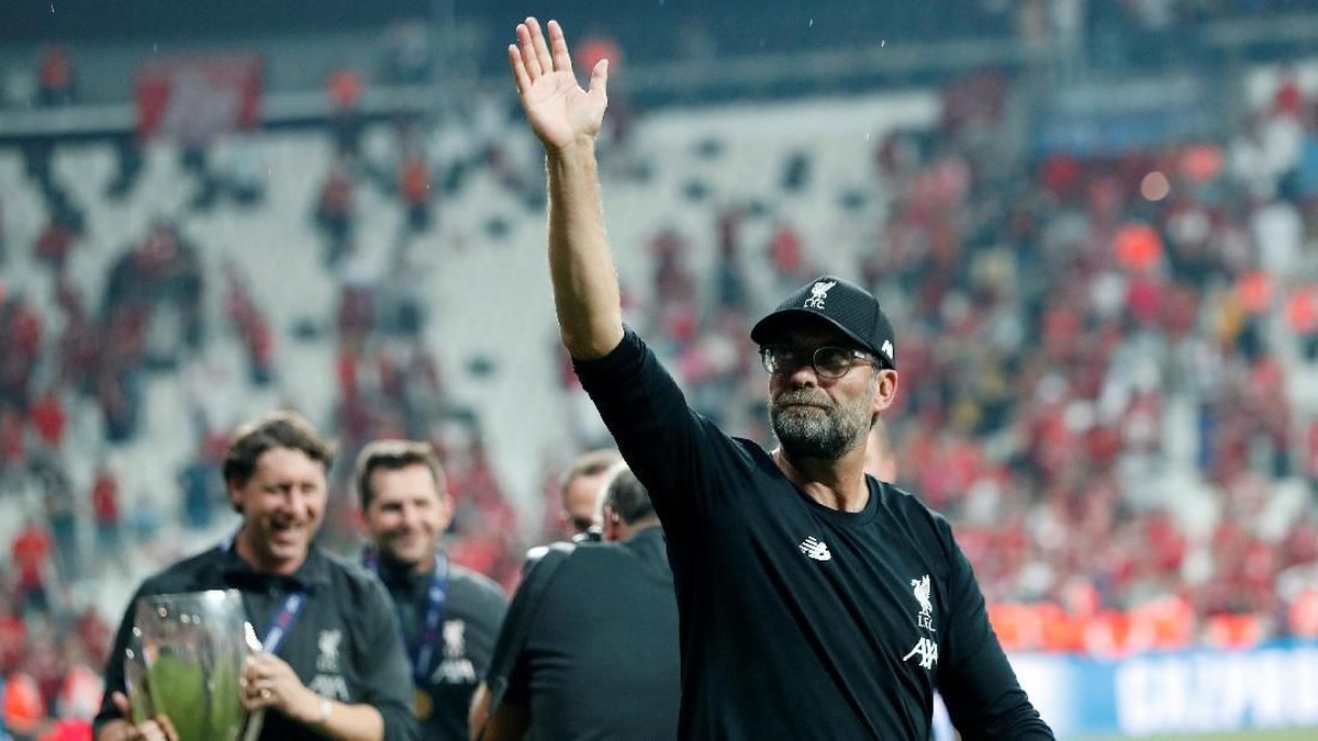 Juergen Klopp bawa Liverpool juara Piala Super Eropa. (Foto: Murad Sezer/Reuters)