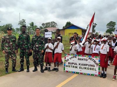 Karnaval HUT RI di Perbatasan Indonesia-Papua Nugini