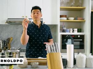 Chef Arnold Bagikan 5 Resep Makanan Enak untuk Tetap di Rumah Saja