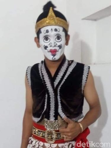 Pelawak gareng meninggal di Tol Ngawi