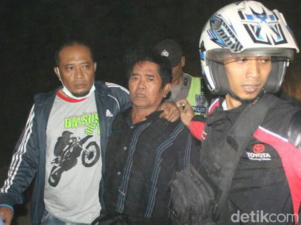 Pembacokan Tiga Warga Tulungagung Saat Hajatan Pernikahan Bermotif Dendam Pembacokan Tiga Warga Tulungagung Saat Hajatan Pernikahan Bermotif Dendam