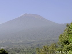 Tak Ada Perayaan HUT RI di Gunung Slamet, Pendaki Pilih Gunung Lain