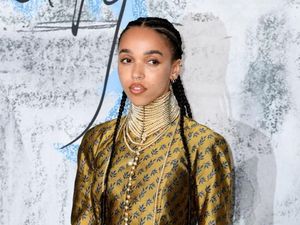 Jadi Model Iklan Calvin Klein yang Dilarang Beredar, FKA Twigs: Standar Ganda Jadi Model Iklan Calvin Klein yang Dilarang Beredar, FKA Twigs: Standar Ganda