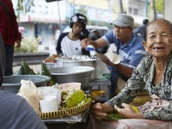 Makanan Nasional Aneh hingga Penjual Makanan Berusia Hampir 100 Tahun