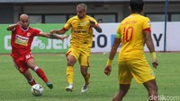 Di sisa waktu pertandingan, tak ada gol balasan tercipta. Bhayangkara kalah 0-1 dari Badak Lampung.