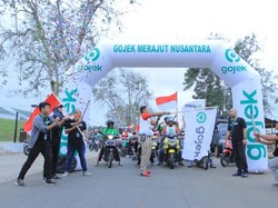 Keliling Indonesia, Driver Gojek Tularkan Semangat Baru