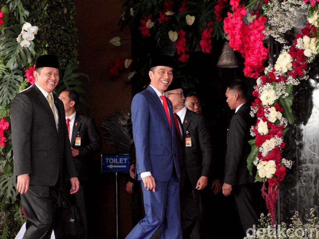 Jokowi Beberkan soal Utang dan Defisit APBN di Depan DPR Jokowi Beberkan soal Utang dan Defisit APBN di Depan DPR
