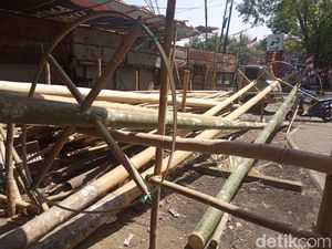 Menyandarkan Masa Depan pada Bambu Menyandarkan Masa Depan pada Bambu