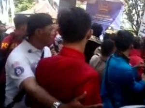 Aparat Selidiki Motif Mahasiswa Lempar Minyak yang Picu Polisi Terbakar