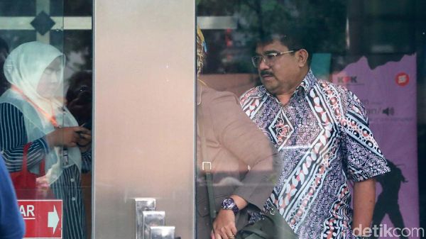 KPK Tancap Gas Periksa Kasus Suap Restitusi Pajak PT WAE