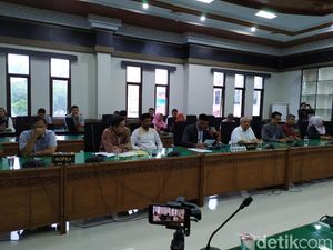 DPR Aceh Kecam Pemukulan Ketua Komisi I oleh Oknum Polisi Saat Demo