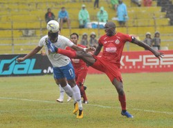 Semen Padang Pede Tumbangkan Persela, tapi...