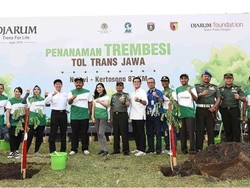 Djarum Foundation Hijaukan87 KM Ruas Tol Ngawi-Kertosono