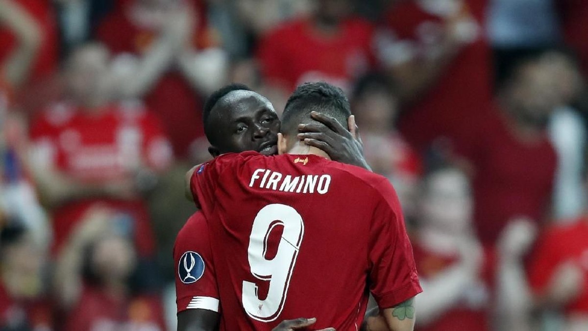 Dua gol Sadio Mane berkat assist Roberto Firmino (AP Photo/Thanassis Stavrakis)