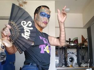 Ngeri! Penampilan Si Manusia Naga yang Modifikasi Tubuh Seperti Reptil