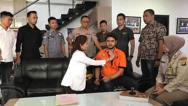 Terciduk Nyabu Lagi, Rio Reifan Beli Barang di SPBU