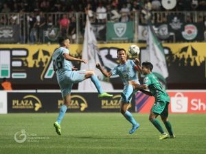Persela Tolak Bernasib Seperti PSIS di Kandang Semen Padang