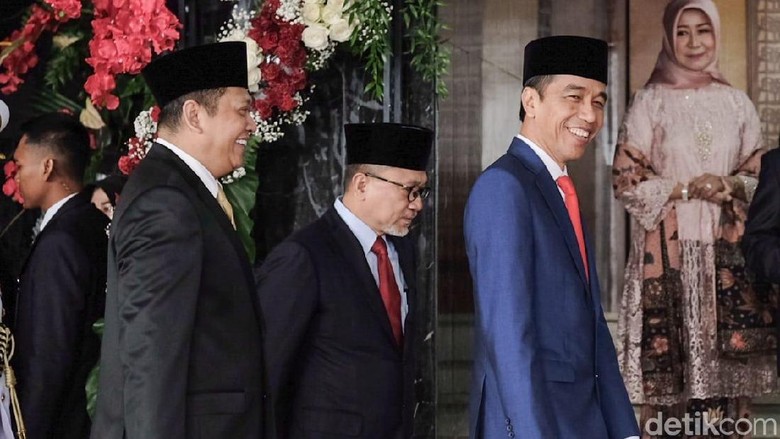 Jokowi: UU yang Sulitkan Rakyat Harus Kita Bongkar! Jokowi: UU yang Sulitkan Rakyat Harus Kita Bongkar!