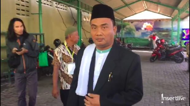 Penghulu Cut Meyriska dan Roger Danuarta