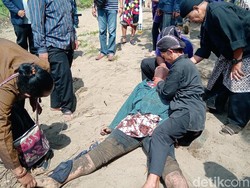 Peserta Upacara HUT RI di Purworejo Kesurupan