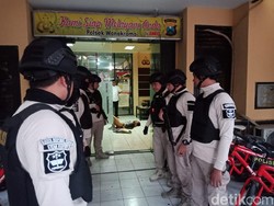 Penyerangan Polsek Wonokromo dan Indikasi ISIS di Belakangnya